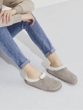 Birkenstock Zermatt Premium Suede Leather Clogs 42 in Stone Coin